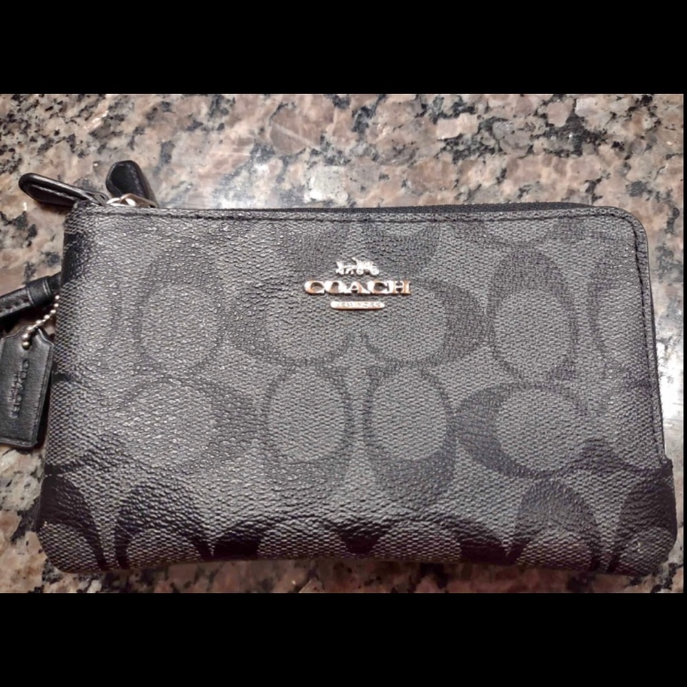 Coach Double Zip Wristlet